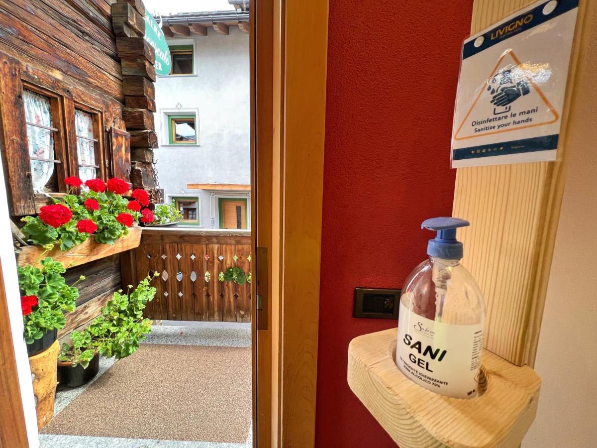 Hotel Garni Francescato Livigno Exterior foto