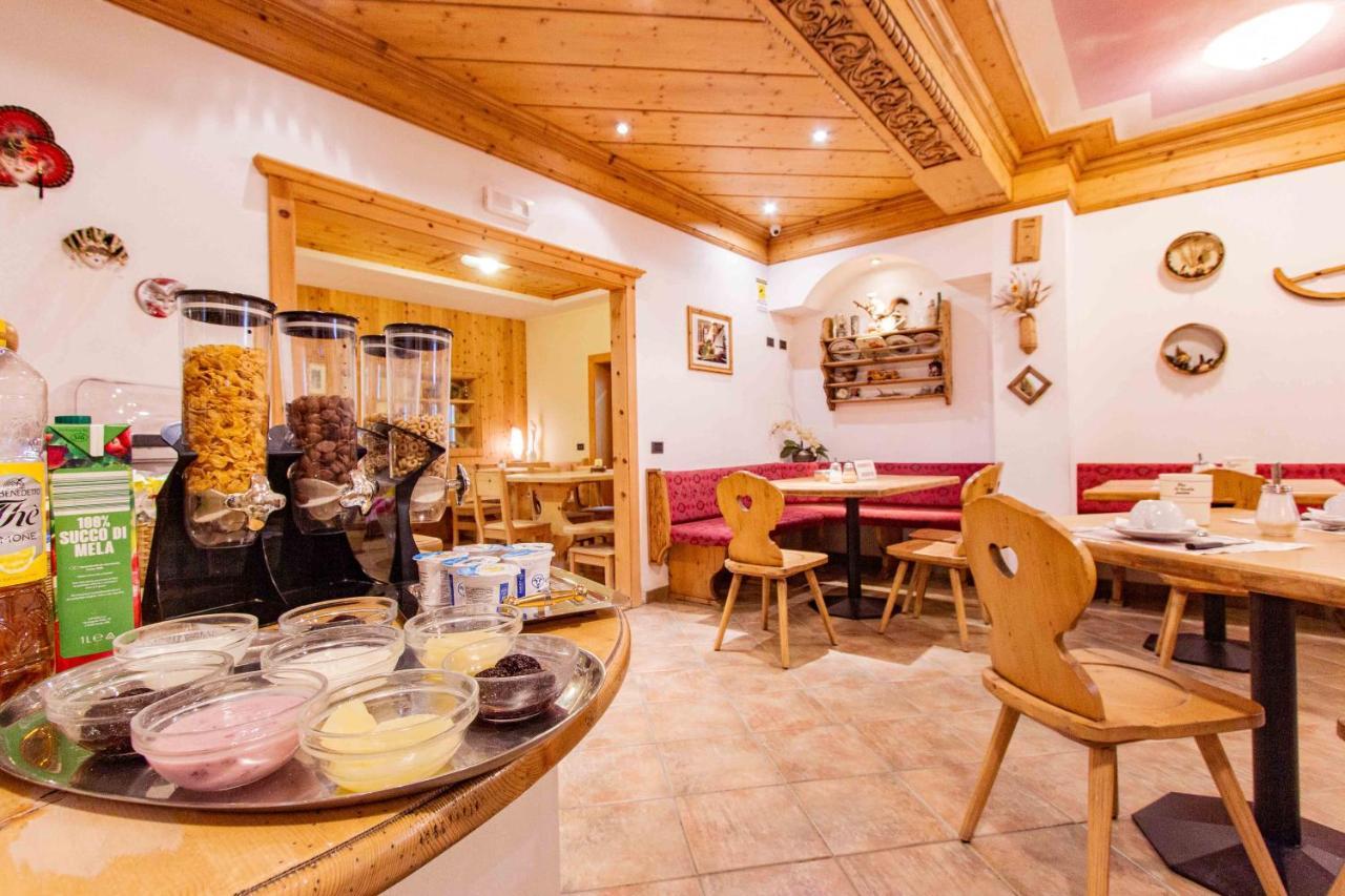 Hotel Garni Francescato Livigno Exterior foto