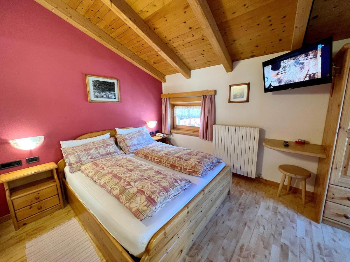 Hotel Garni Francescato Livigno Exterior foto