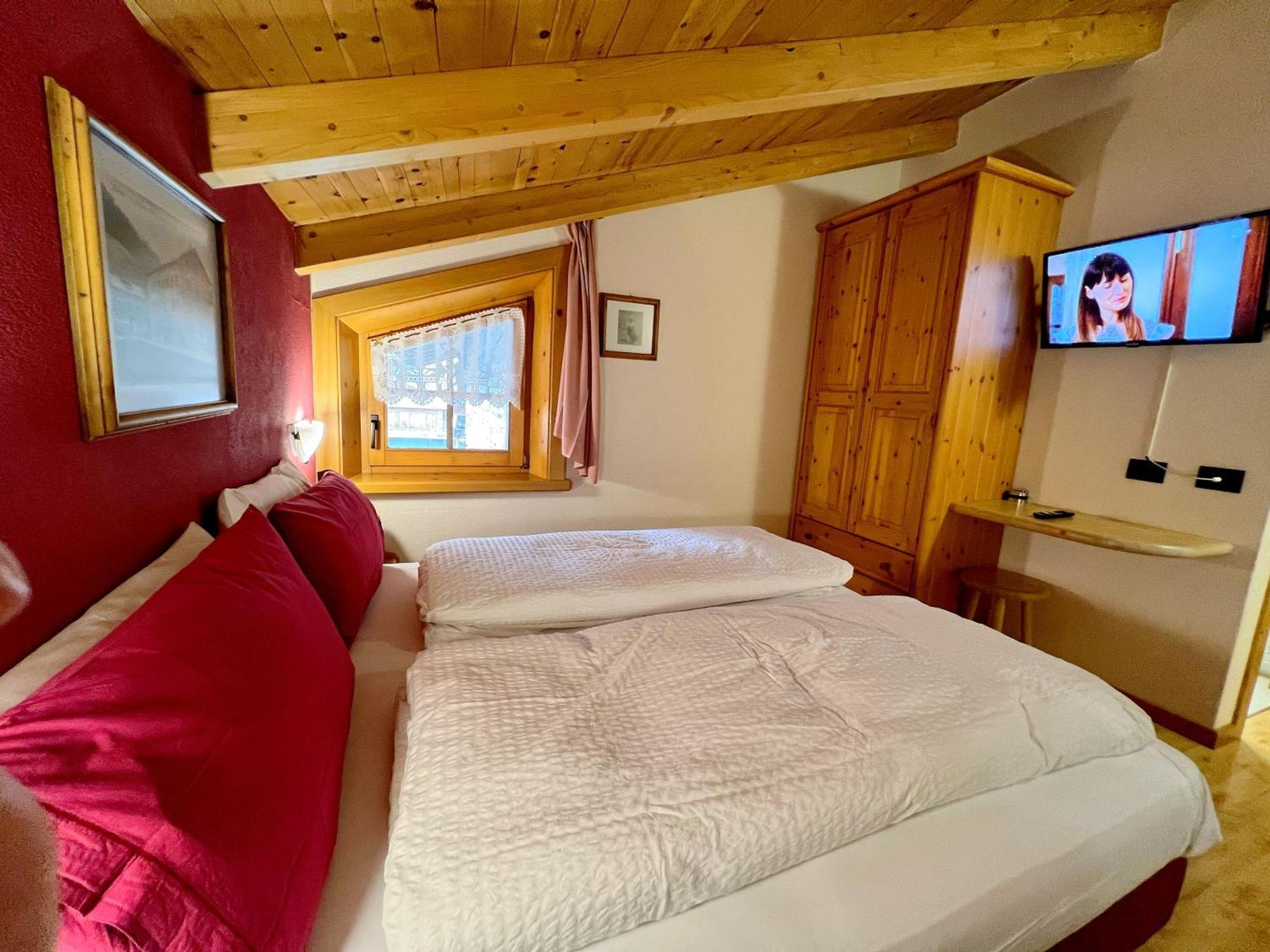 Hotel Garni Francescato Livigno Exterior foto