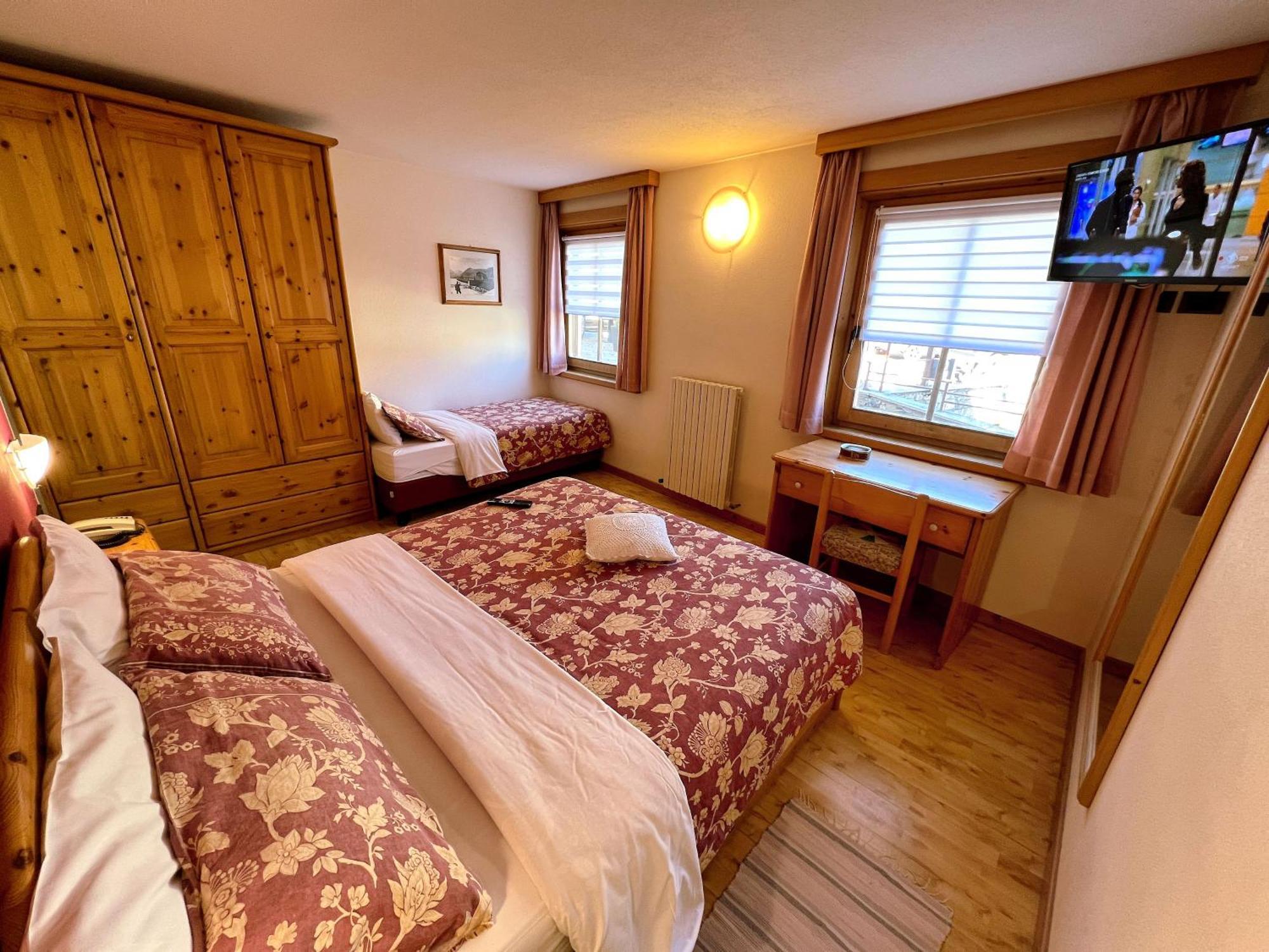 Hotel Garni Francescato Livigno Exterior foto