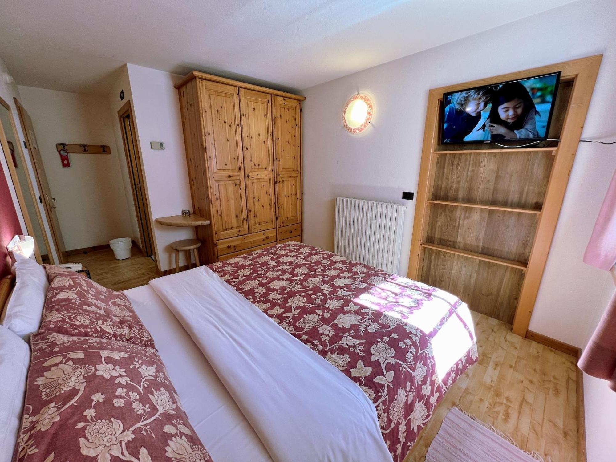 Hotel Garni Francescato Livigno Exterior foto